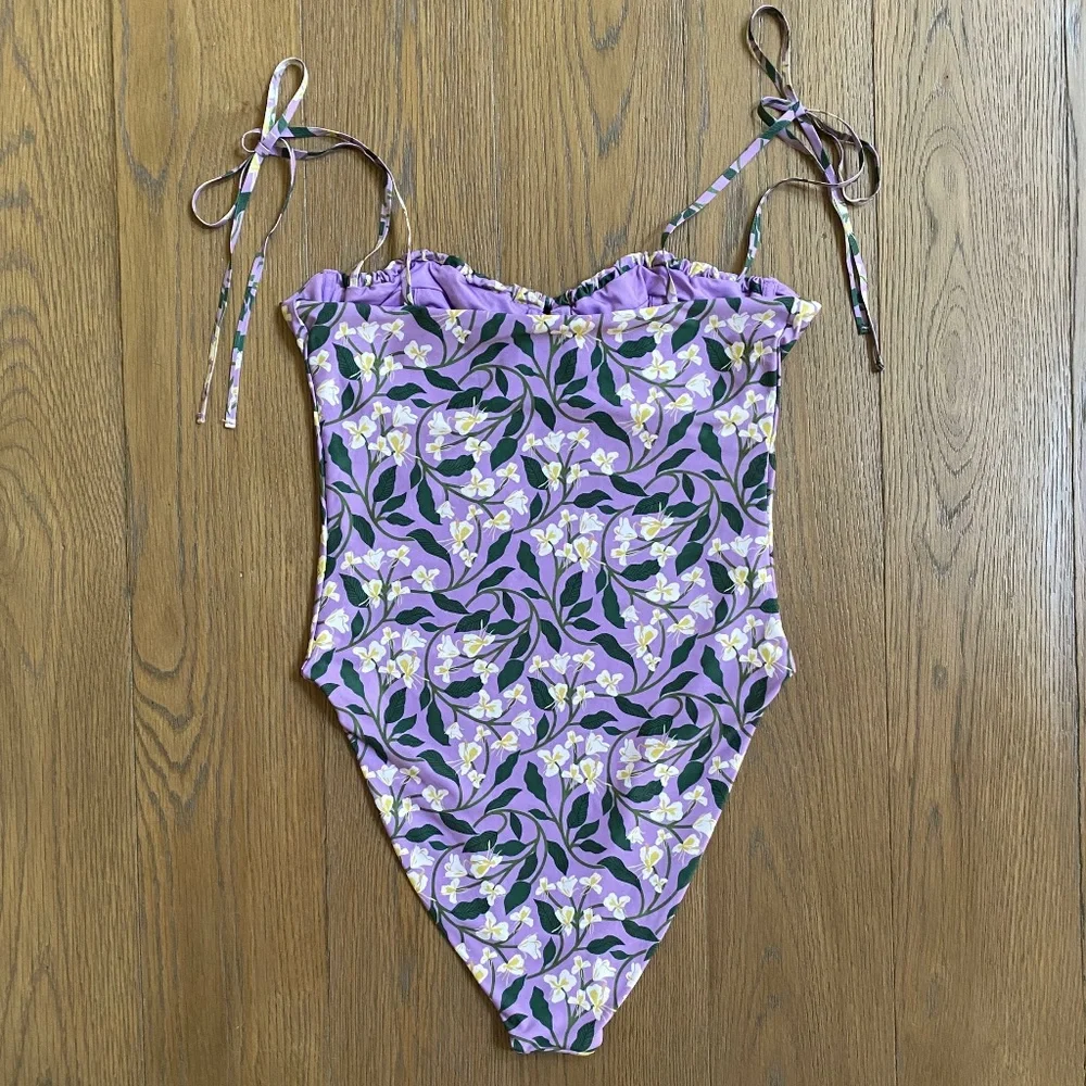 Agua by Agua Bendita Ebano Dos Gardenias Lila One Piece Swimsuit L